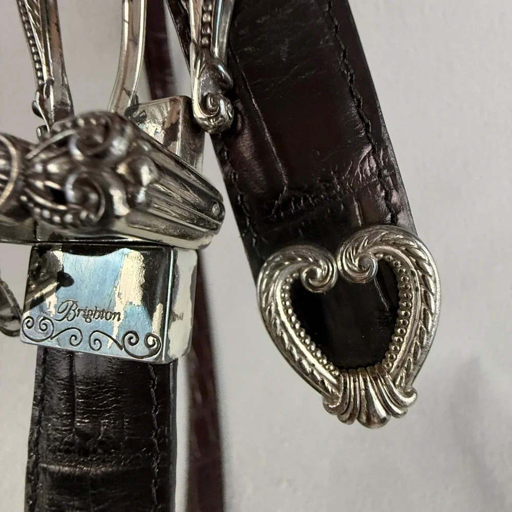 Brighton Belt Size 36 Alligator Embossed Brown Leather Skinny Belt‎ Silver Heart